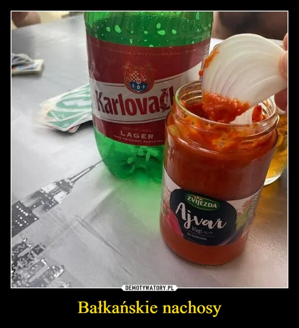 
    Bałkańskie nachosy