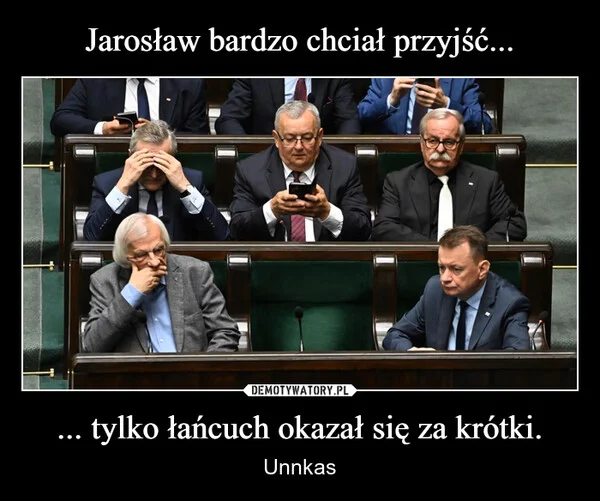 Jarosław bardzo chciał przyjść... ... tylko łańcuch okazał się za krótki.