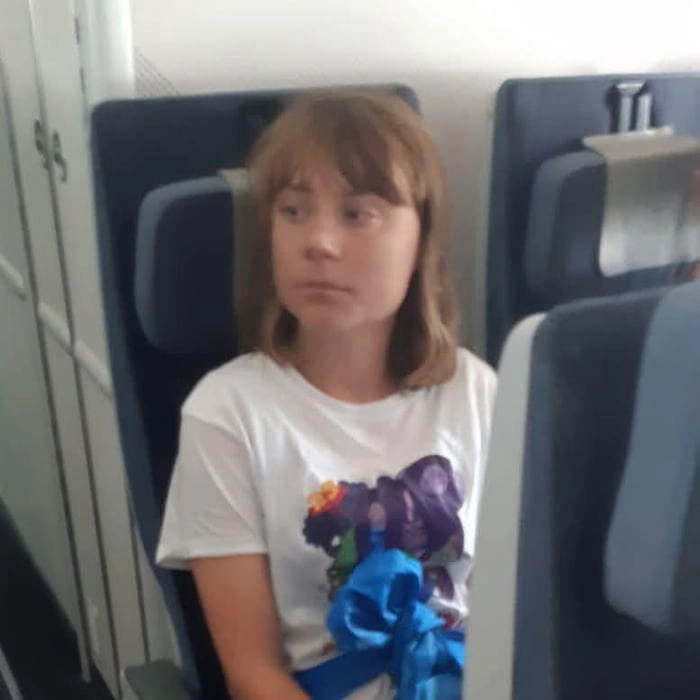 
    After avoiding flights for years due to emissions, Israel has expelled Greta via a plane to Paris.