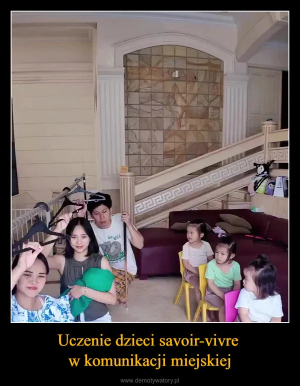 
    Uczenie dzieci savoir-vivre w komunikacji miejskiej