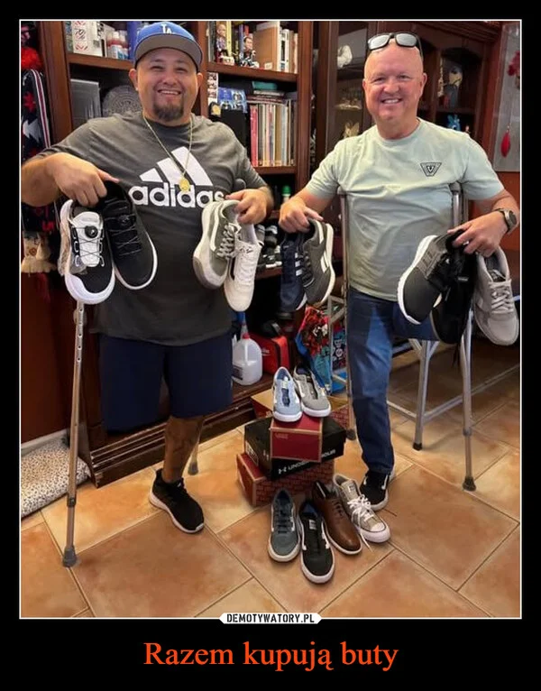 
    Razem kupują buty