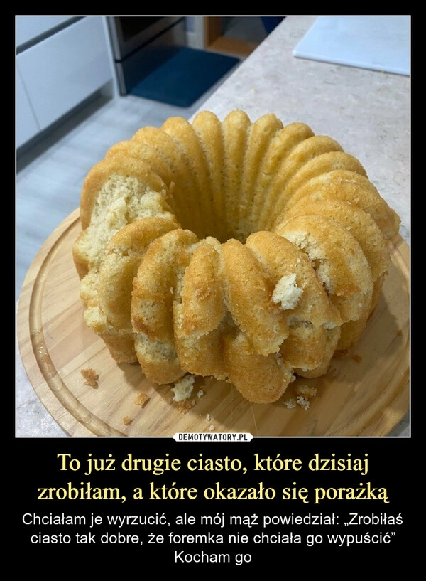 
    To już drugie ciasto, które dzisiaj zrobiłam, a które okazało się porażką