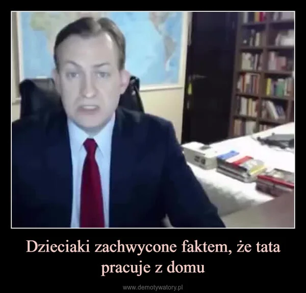 
    Dzieciaki zachwycone faktem, że tata pracuje z domu