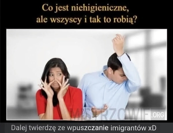 
    Co jest...